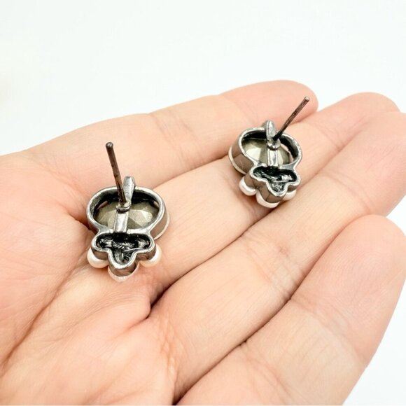 Noir Petit Studs Crystal Rhinestones Earrings - Picture 5 of 6